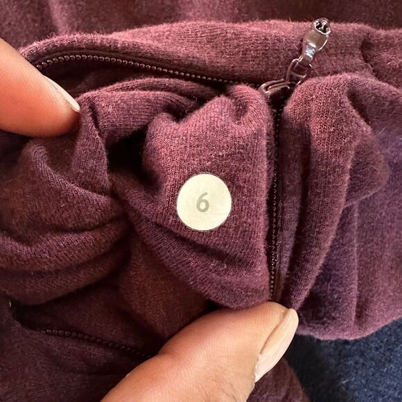 Lululemon Turtleneck Sweater Size‎ 6 Pullover Zip Pocket Size 6 Bordeaux - Picture 10 of 11